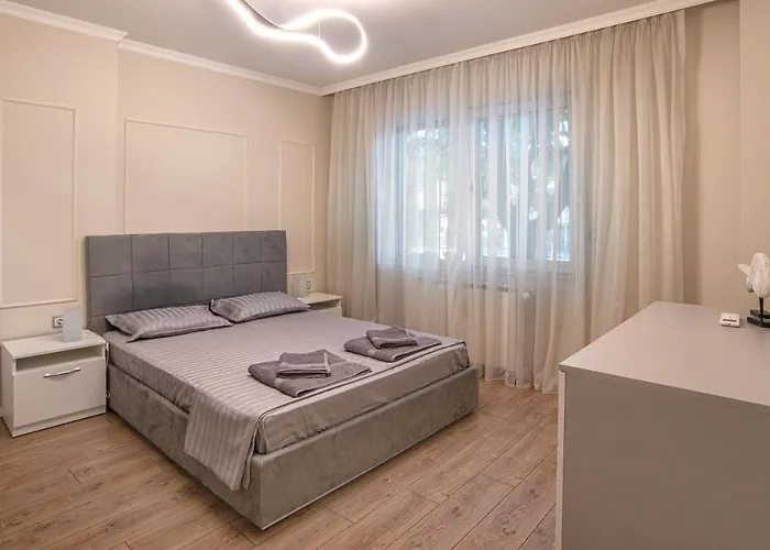 アパート Tina's 2 Bedroom *