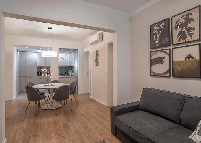 アパート Tina's 2 Bedroom *