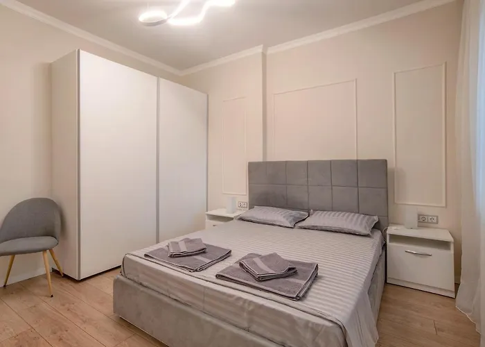 Tina's 2 Bedroom アパート